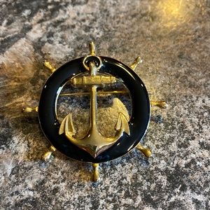 Anchor/Sailor pin.